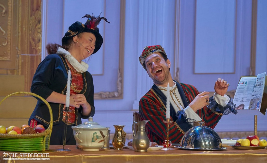 „Nowe szaty króla” Teatru ES