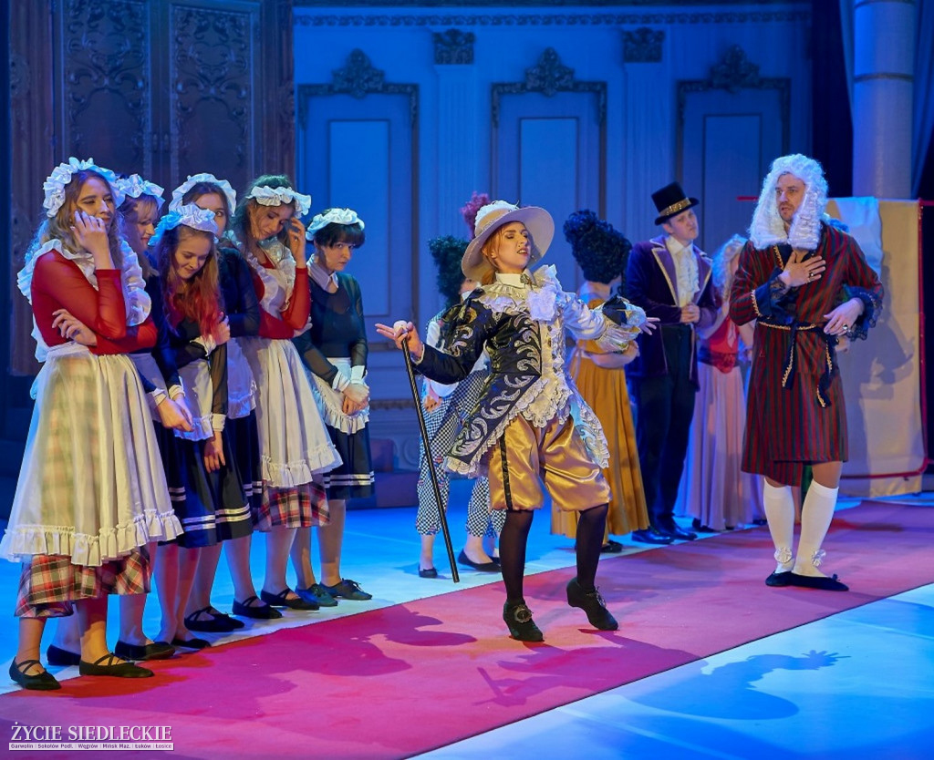 „Nowe szaty króla” Teatru ES