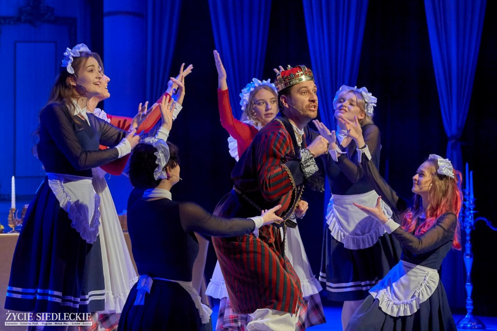 „Nowe szaty króla” Teatru ES