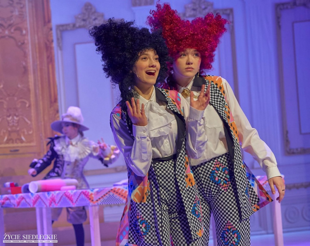 „Nowe szaty króla” Teatru ES