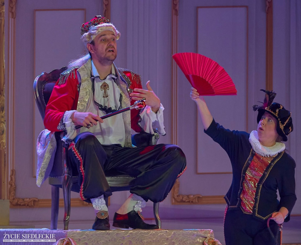 „Nowe szaty króla” Teatru ES