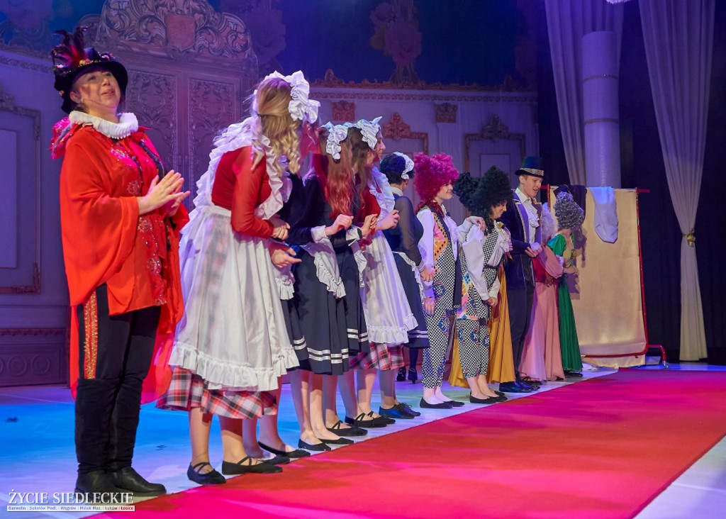 „Nowe szaty króla” Teatru ES