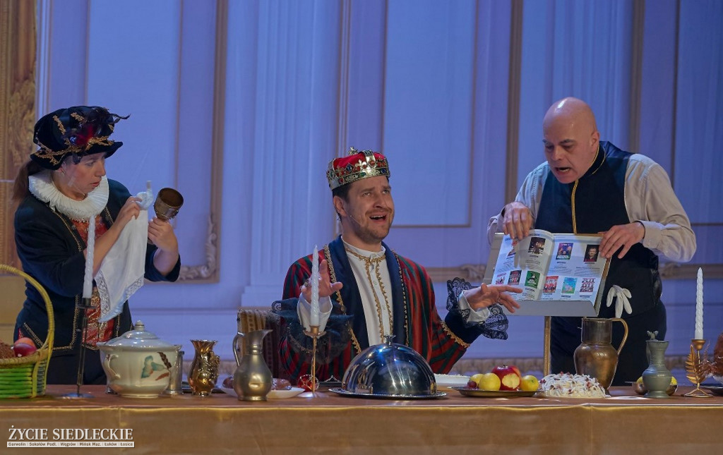 „Nowe szaty króla” Teatru ES