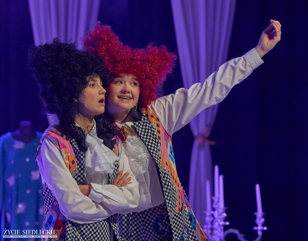 „Nowe szaty króla” Teatru ES