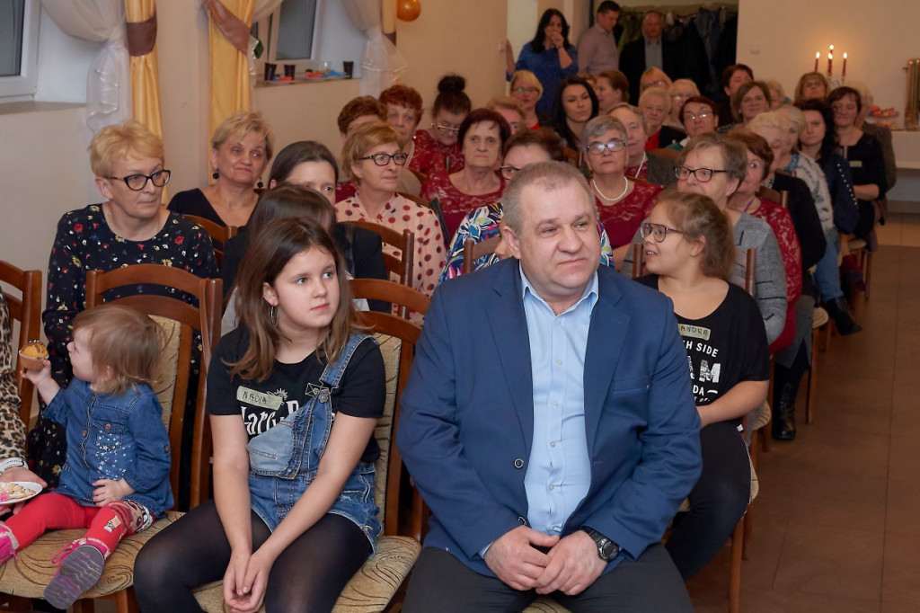 Dzień Kobiet z GOK Suchożebry