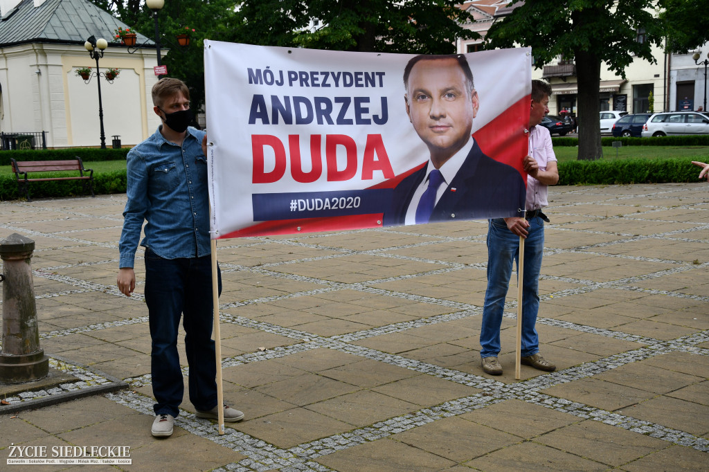 PiS zwiera szyki