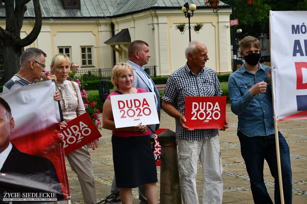 PiS zwiera szyki