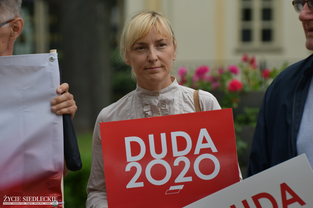 PiS zwiera szyki