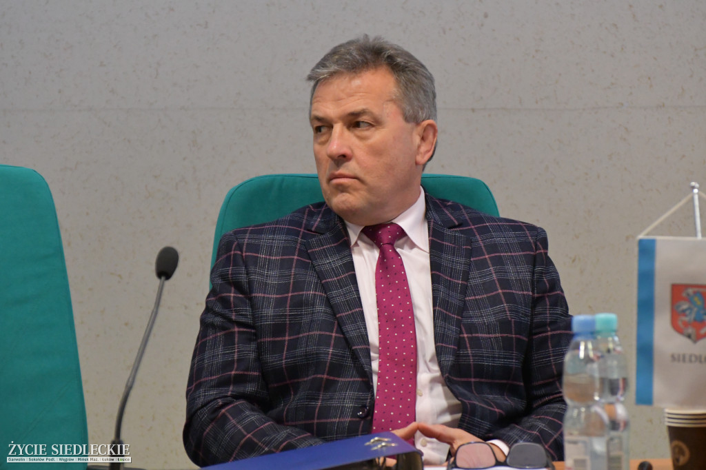 Ostatnia sesja przed wakacjami