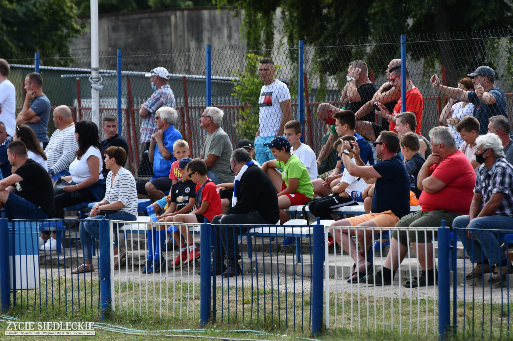Bezbramkowa inauguracja w Trąbkach