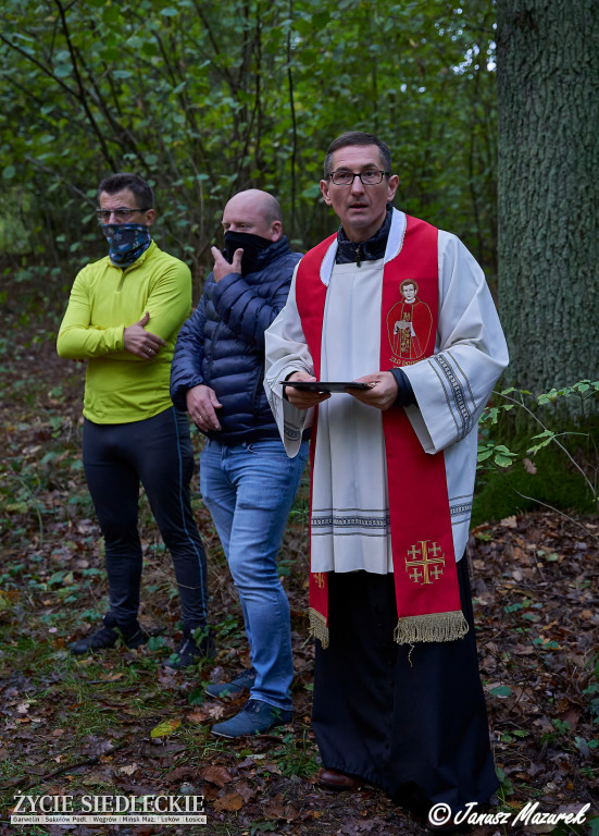 Poświęcenie krzyża w Gołoborzu
