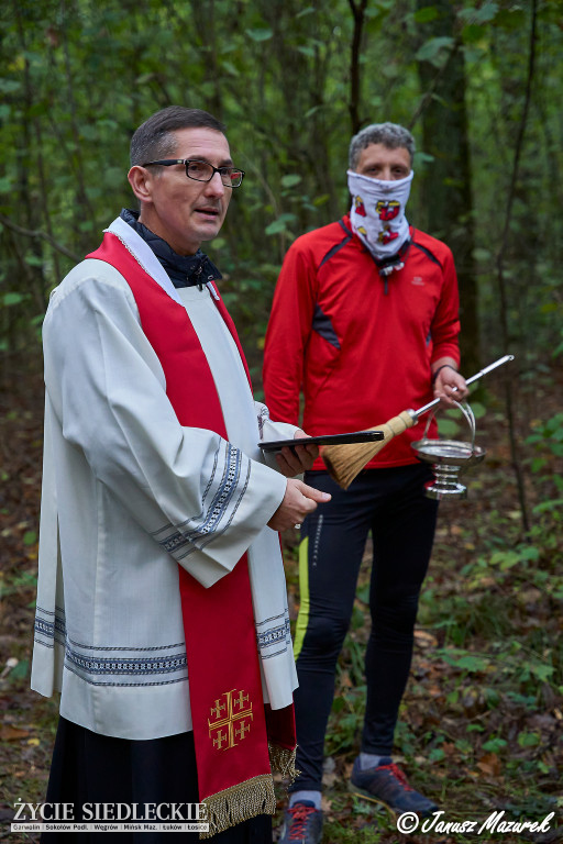 Poświęcenie krzyża w Gołoborzu