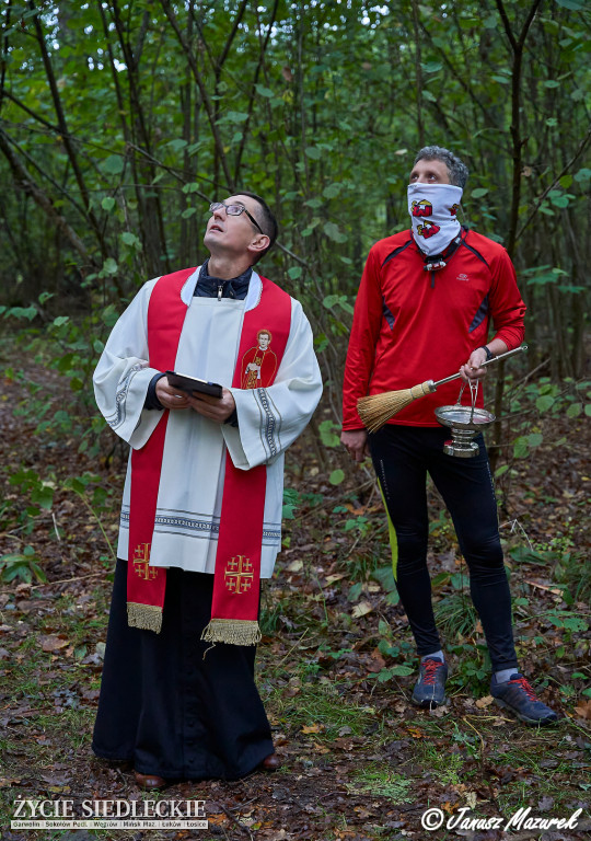 Poświęcenie krzyża w Gołoborzu