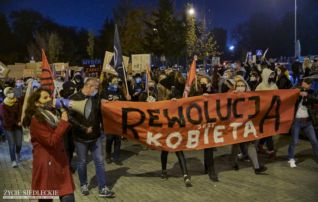 Rewolucja jest kobietą