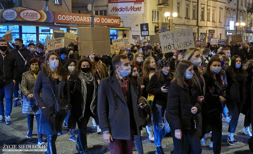 Rewolucja jest kobietą