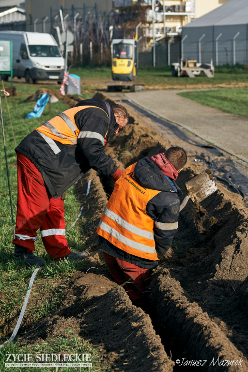 Powstaje oświetlenie przy zalewie