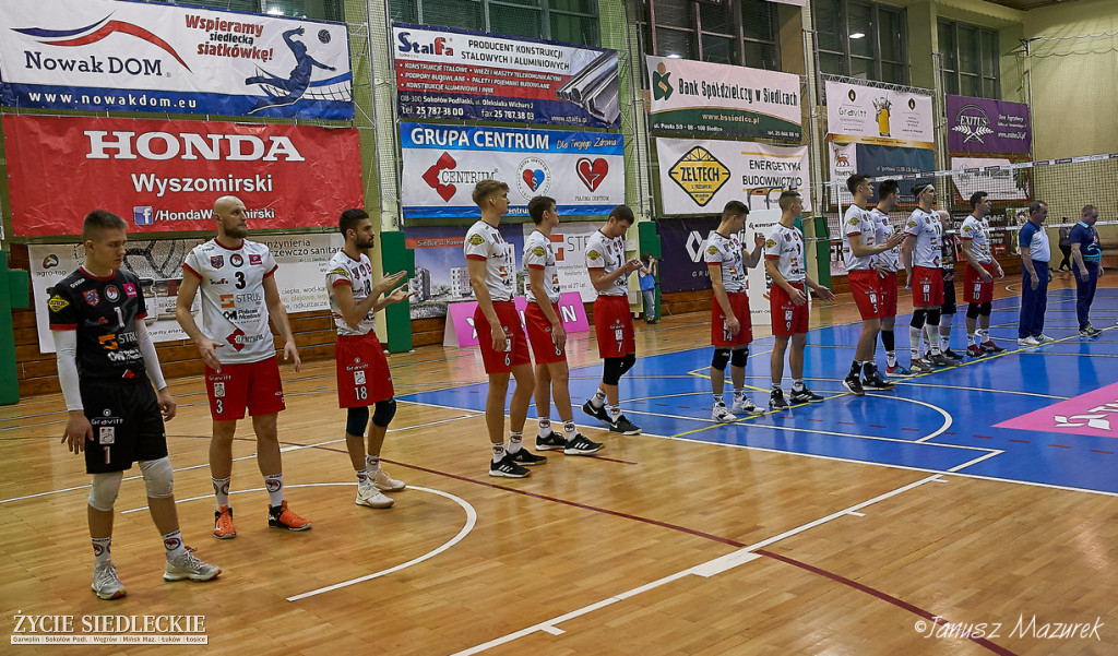 KPS lepszy od akademików