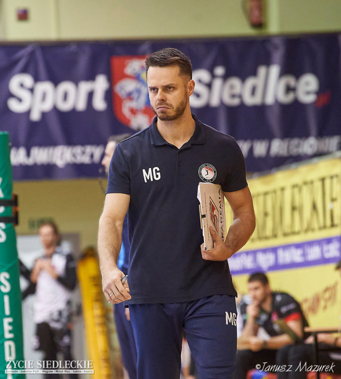 KPS lepszy od akademików