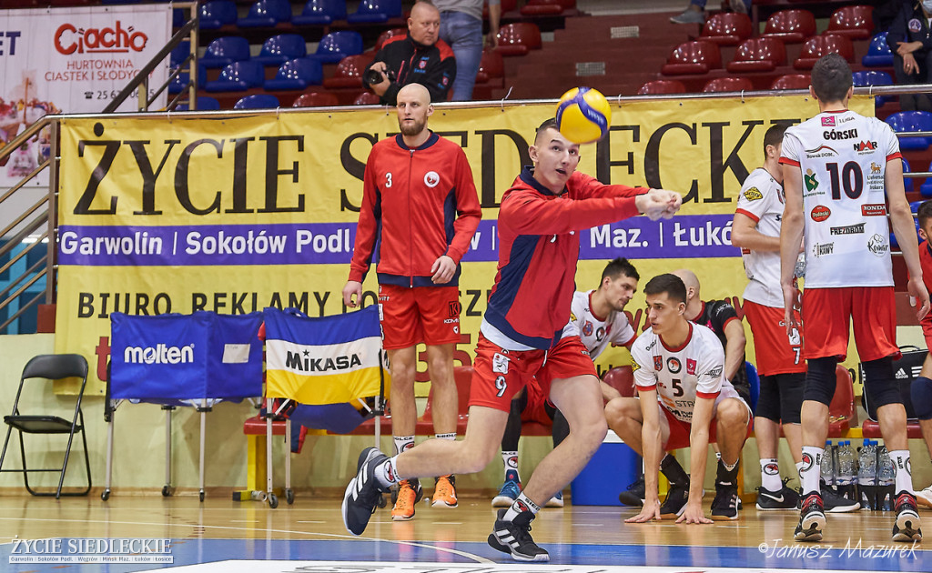 KPS lepszy od akademików