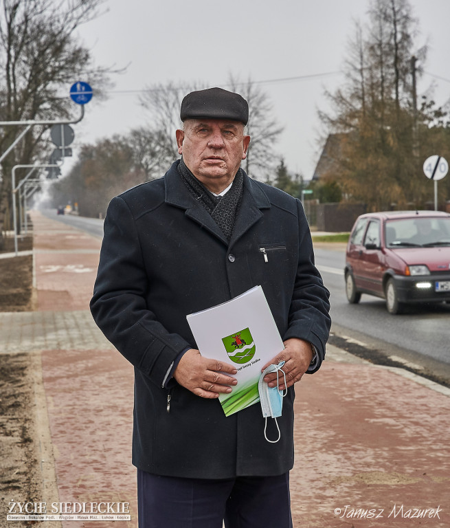 Nowy chodnik i ścieżka w Stoku Lackim