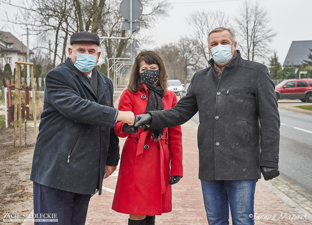 Nowy chodnik i ścieżka w Stoku Lackim