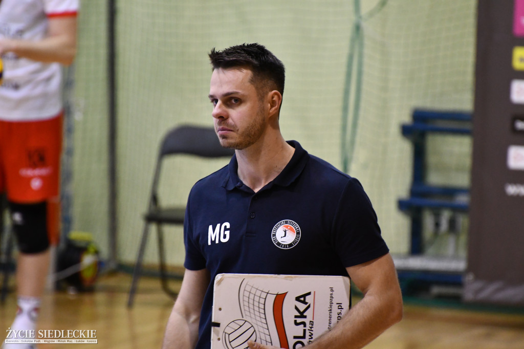 Pięć setów z beniaminkiem