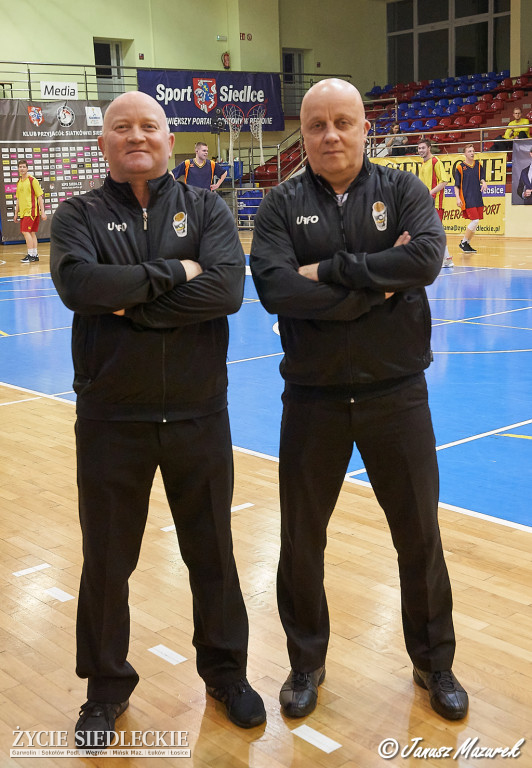Basket przegrał z Ochotą