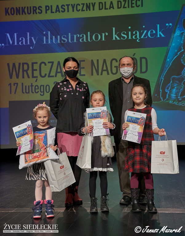 Mali ilustratorzy książek nagrodzeni