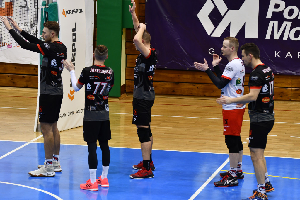 KPS II lepszy w starciu imienników