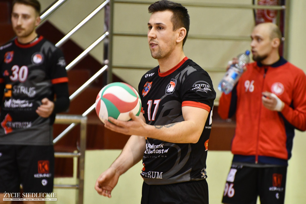KPS II lepszy w starciu imienników