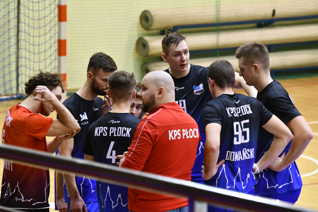 KPS II lepszy w starciu imienników