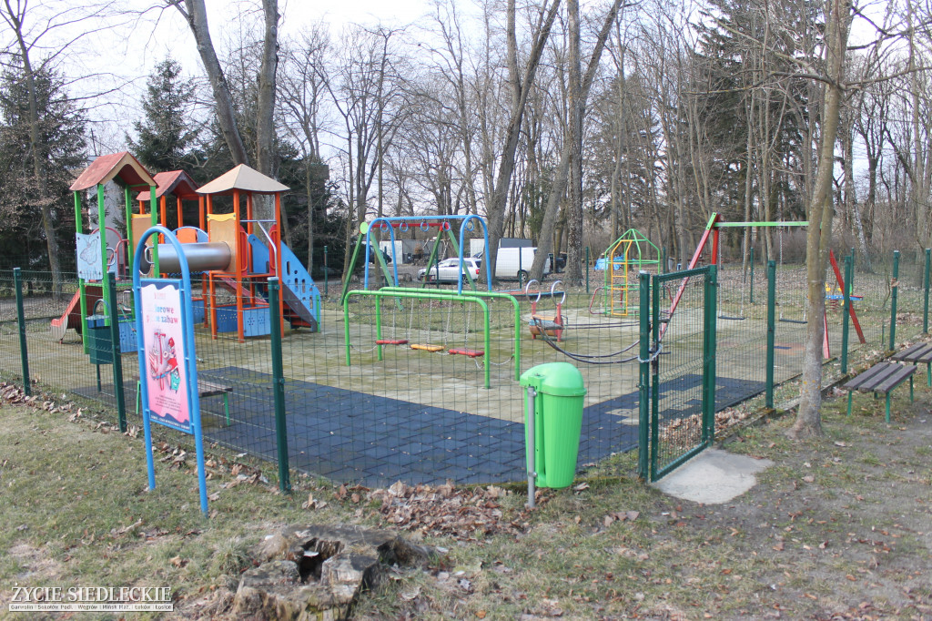 Park w Kobylanach przed rewitalizacją