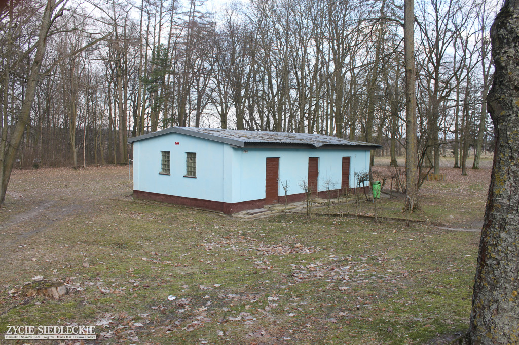 Park w Kobylanach przed rewitalizacją