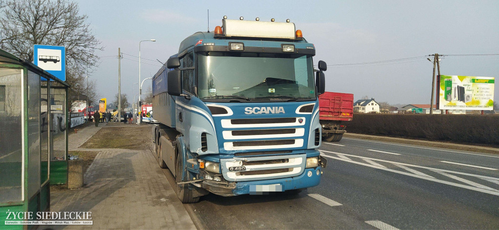 Jechali na pogrzeb, skasowała ich ciężarówka