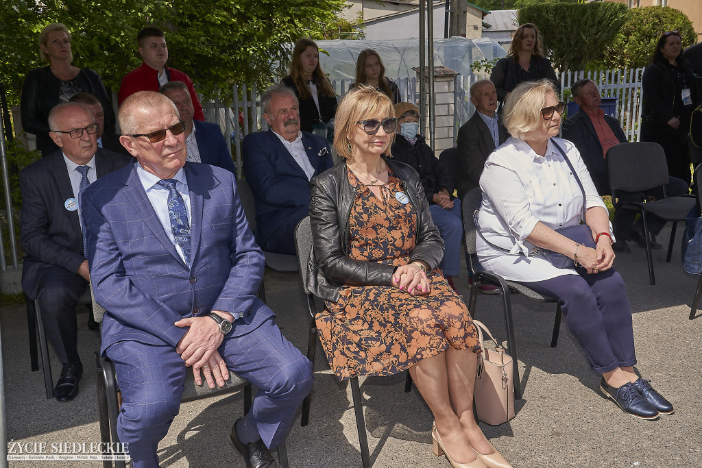 Odsłonięcie tablicy w Rzążewie