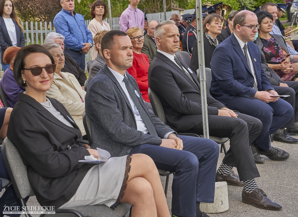 Odsłonięcie tablicy w Rzążewie
