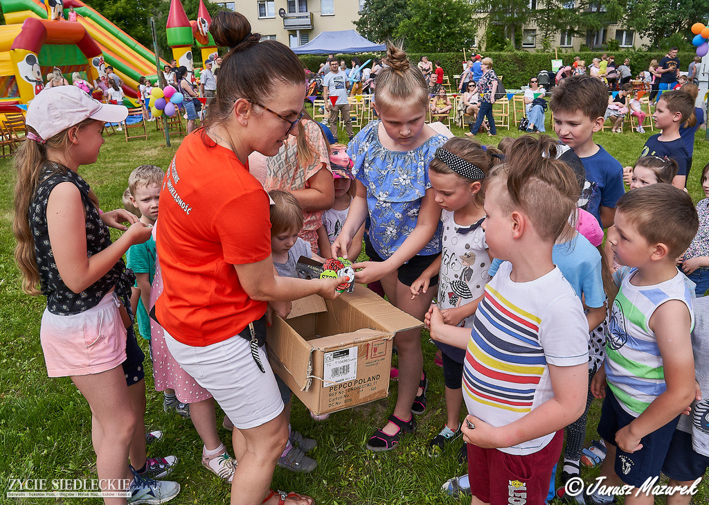 Rodzinny festyn pełen różnorodnych atrakcji