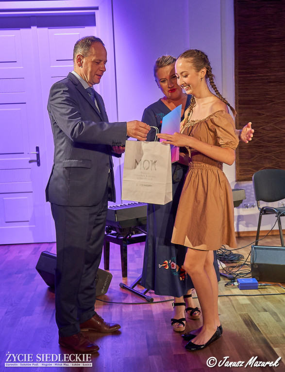 Laureaci konkursu z zakresu piosenki i teatru