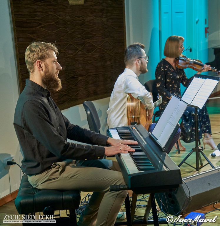 Laureaci konkursu z zakresu piosenki i teatru