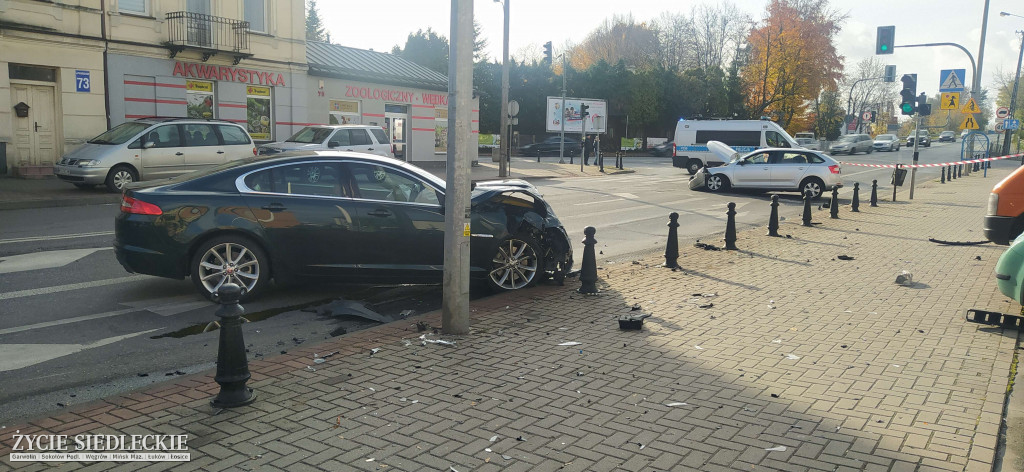 Poważny wypadek. Kierowca trafił do szpitala