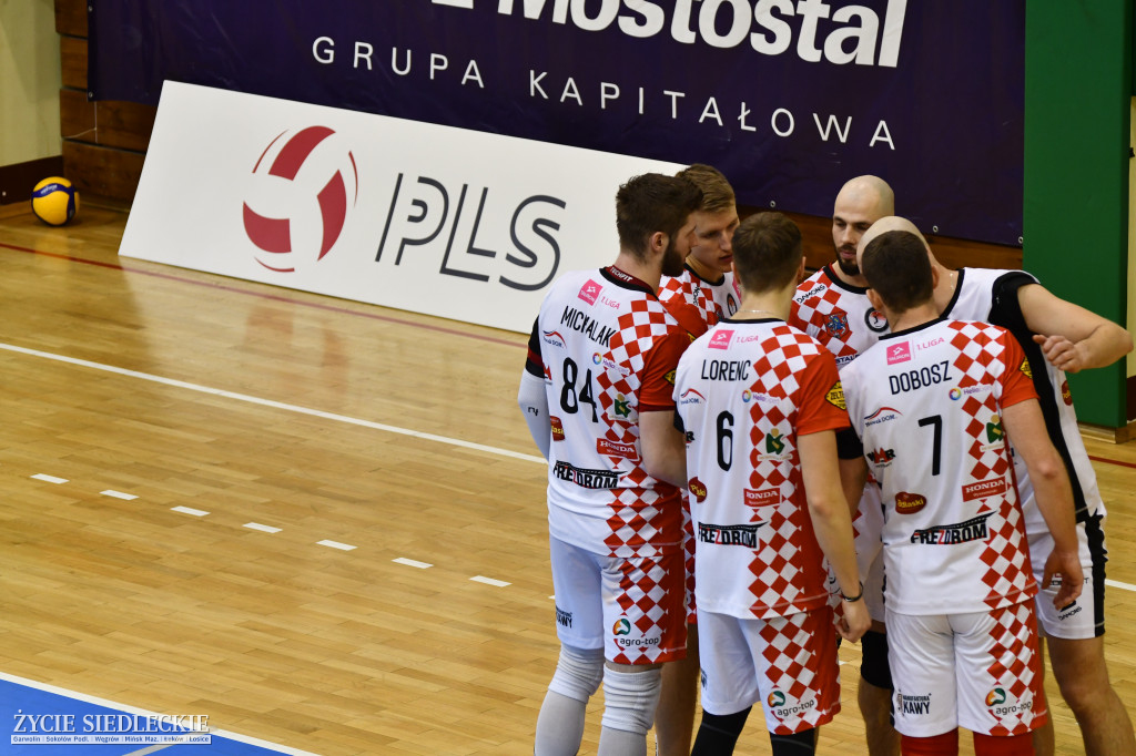 KPS przegrał z liderem