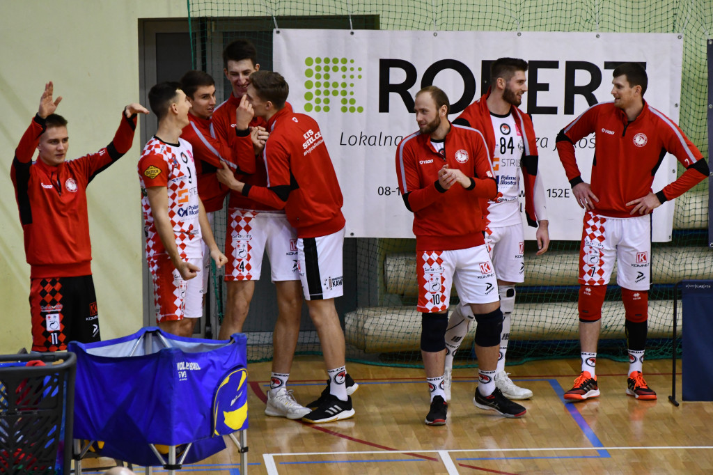 KPS ograł akademików
