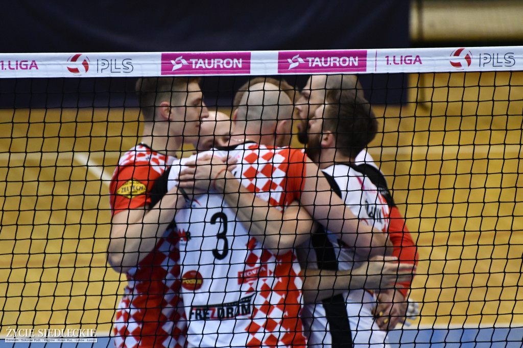 KPS ograł akademików