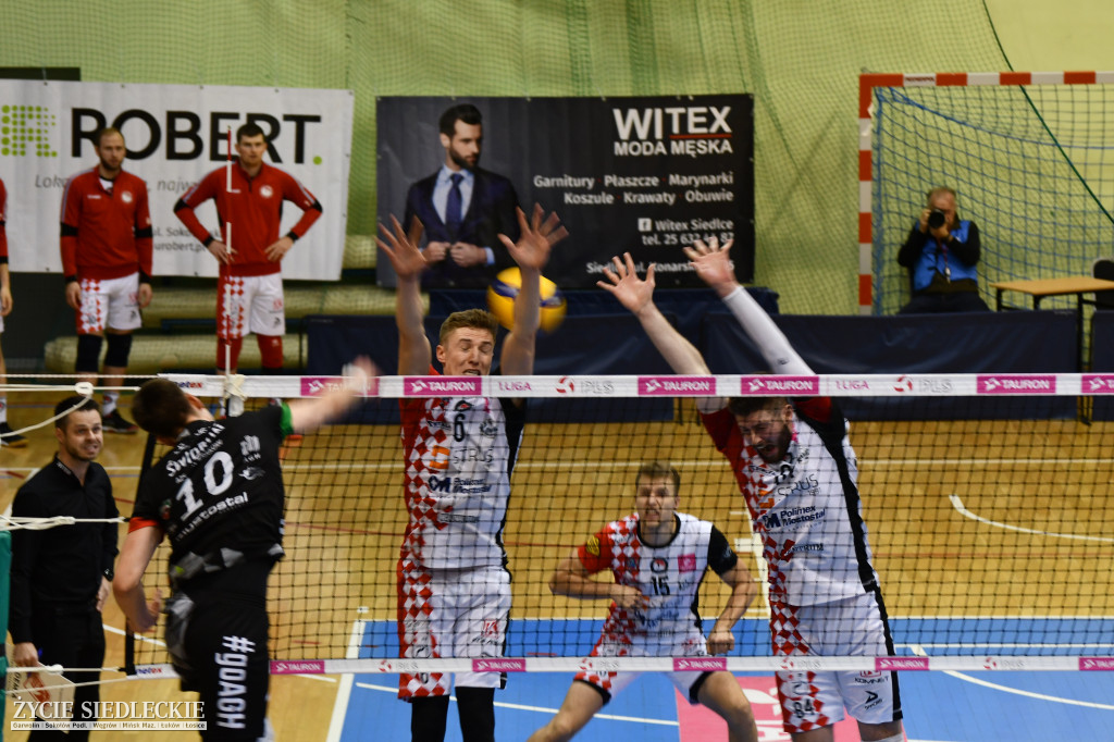 KPS ograł akademików