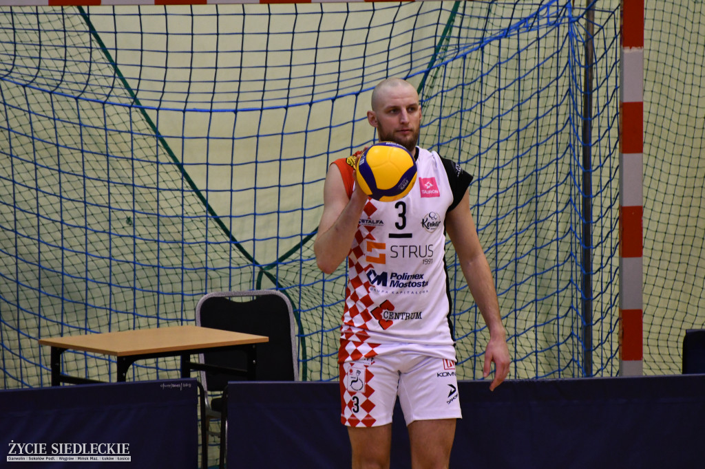 KPS ograł akademików