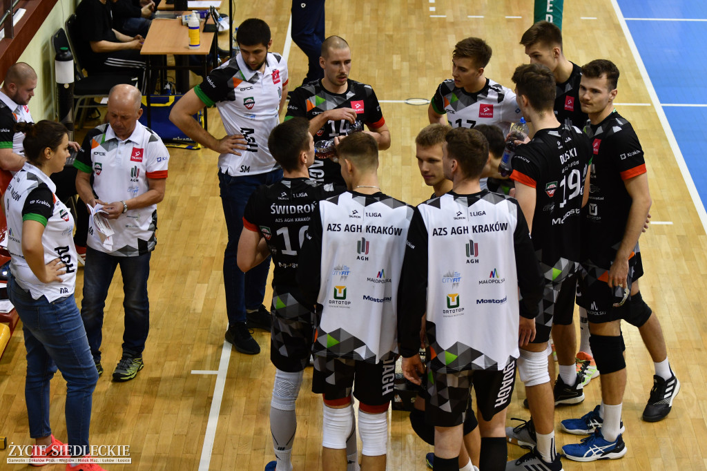 KPS ograł akademików