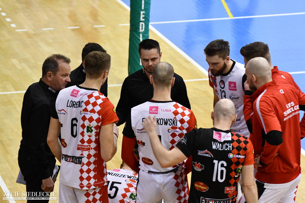 KPS ograł akademików