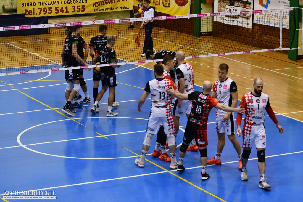 KPS ograł akademików