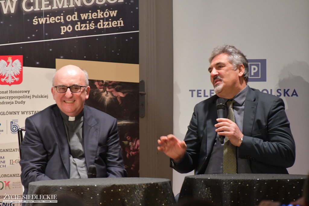 Światło, które świeci od zawsze na zawsze