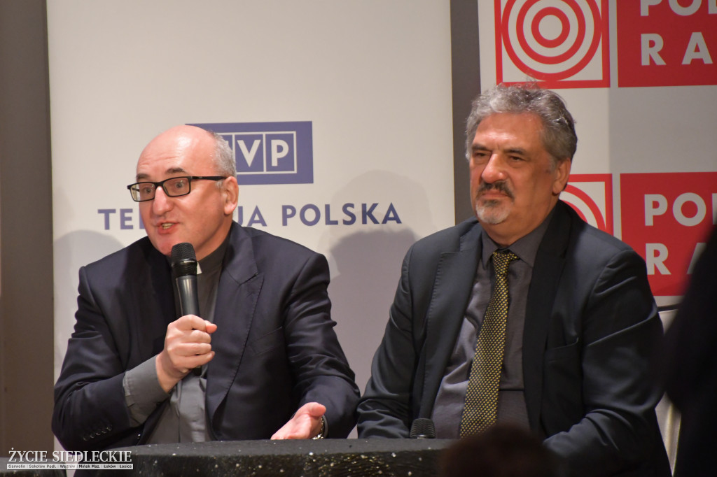 Światło, które świeci od zawsze na zawsze